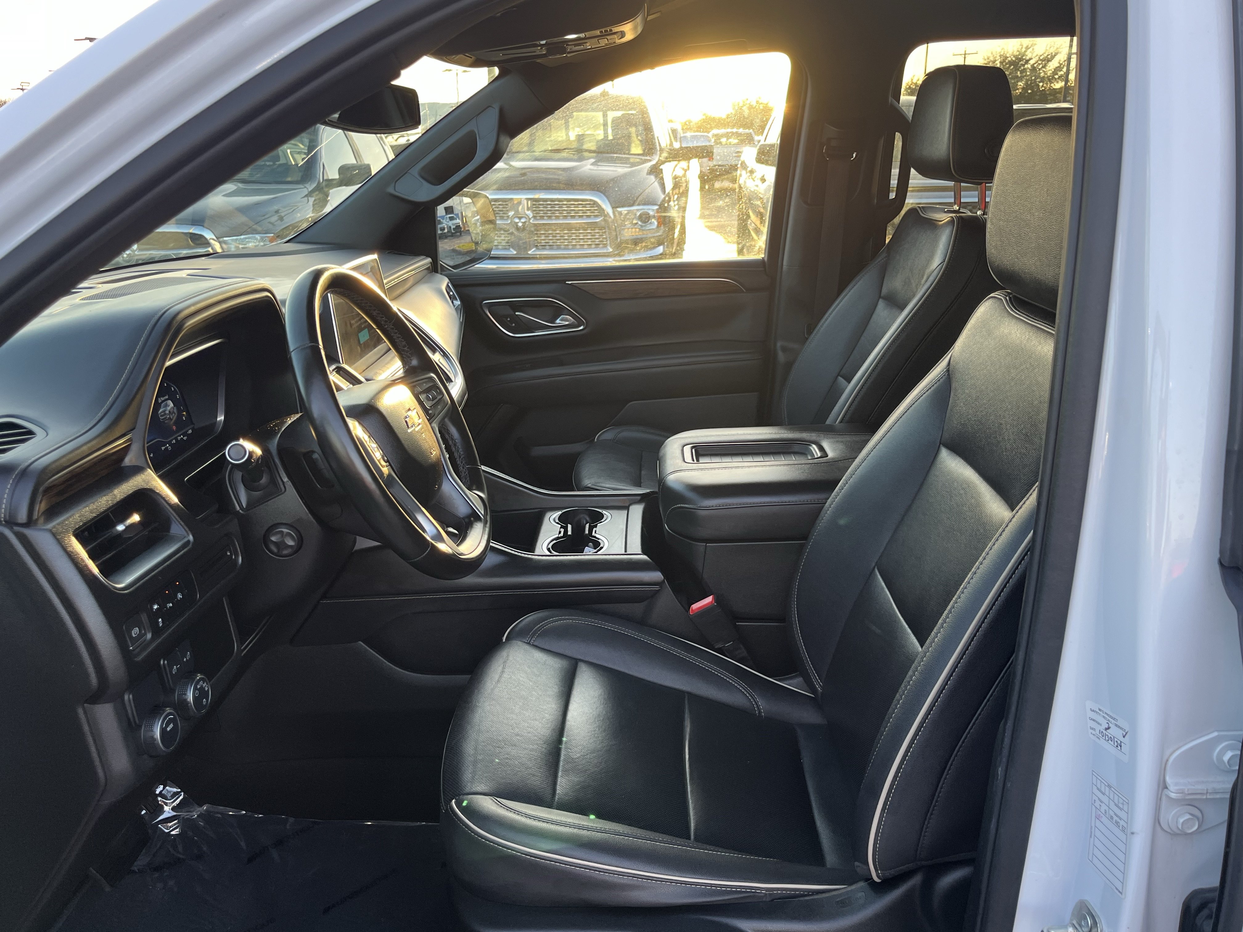 Used 2023 Chevrolet Suburban Premier RWD image 30