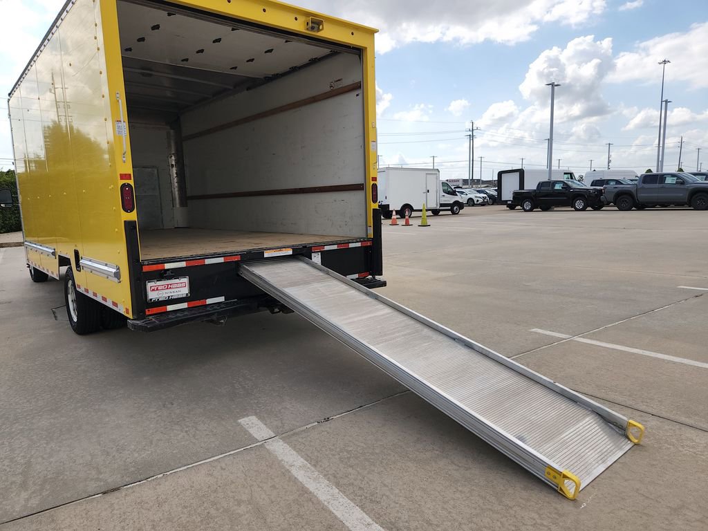 Used 2024 Ford E-350 and Econoline 350 Super Duty w/ Driver's Safety Package image 35