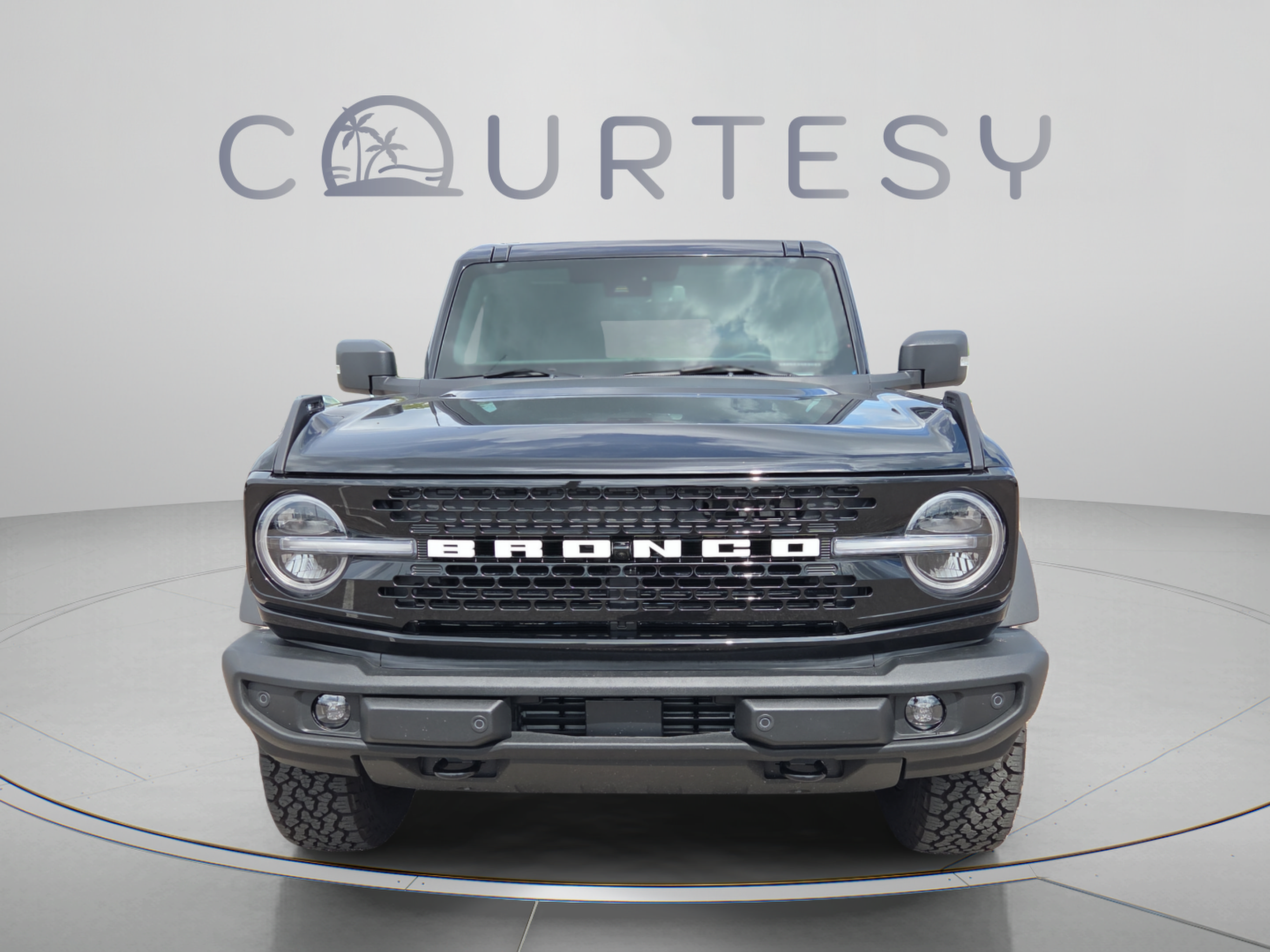 Used 2025 Ford Bronco Outer Banks AWD/4WD image 8
