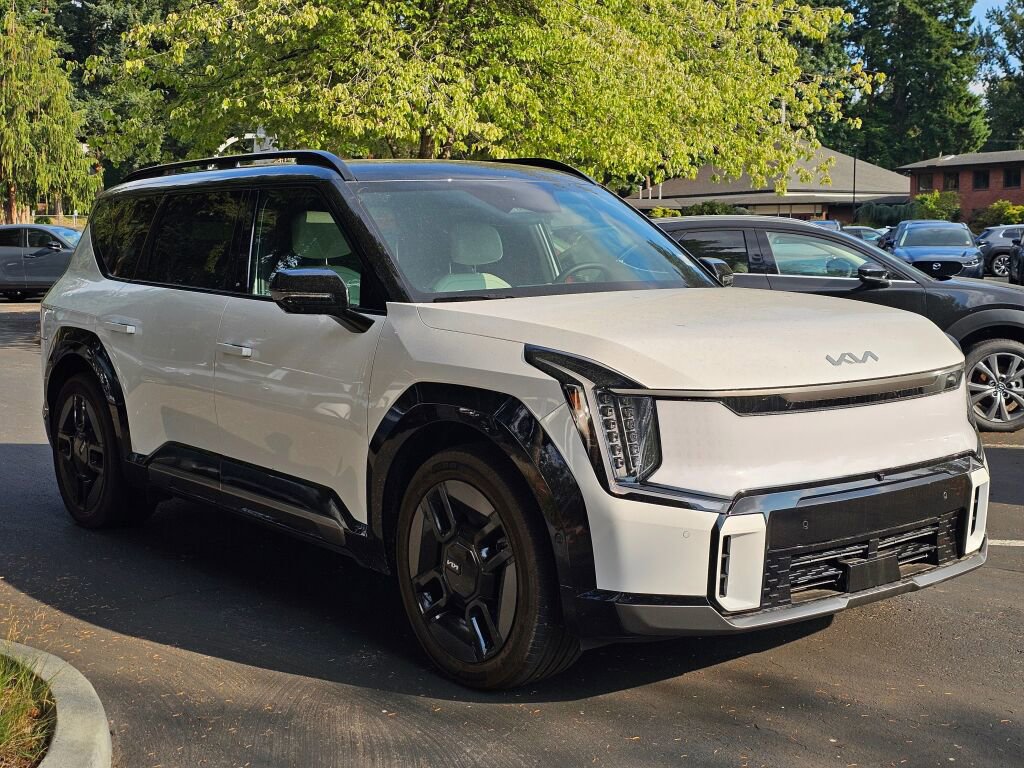 New 2026 Kia EV9 GT-Line image 3