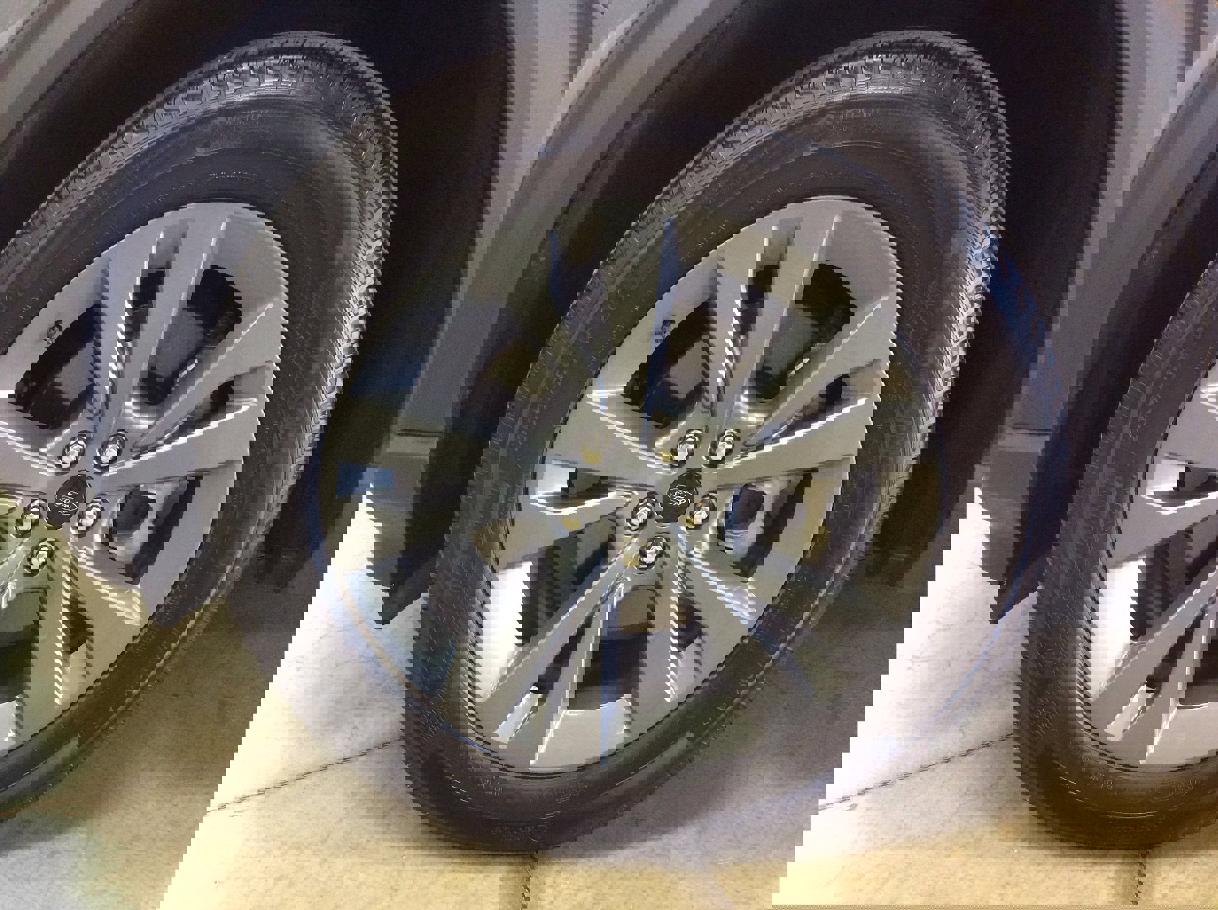 Used 2023 Ford Explorer XLT w/ Equipment Group 202A image 10