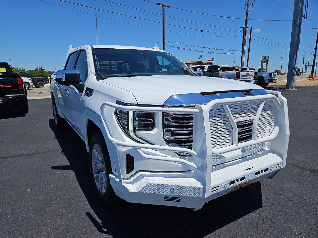 Used 2023 GMC Sierra 1500 Denali w/ Technology Package AWD/4WD image 7