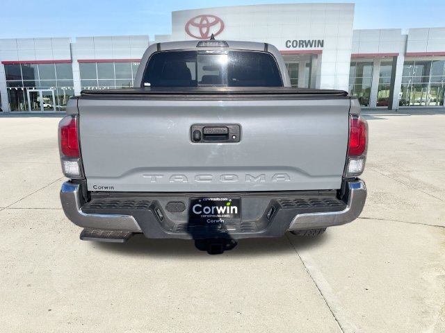 Used 2021 Toyota Tacoma TRD Off-Road AWD/4WD image 4
