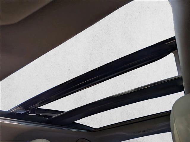 Used 2020 Toyota Camry XLE FWD image 15