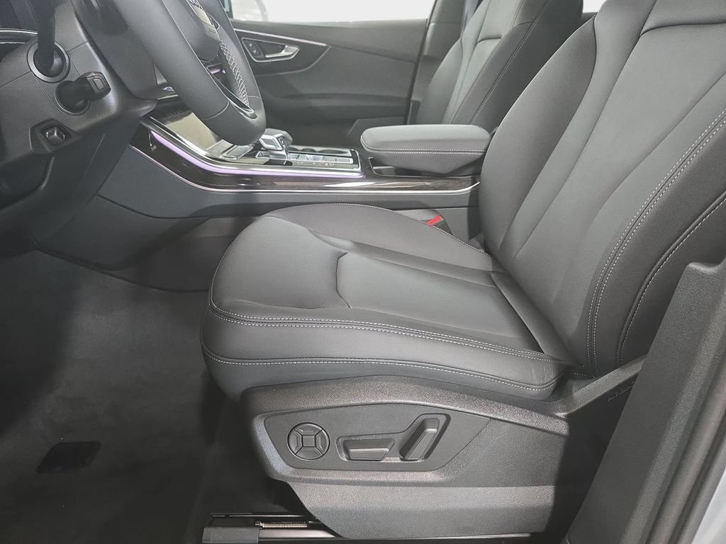 New 2026 Audi Q7 2.0T Premium AWD/4WD image 15