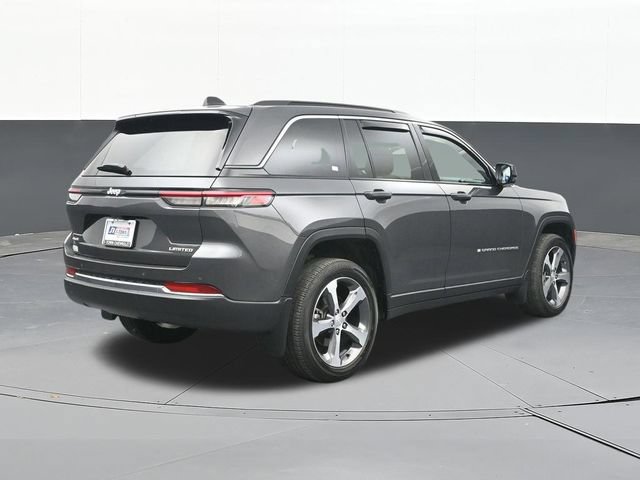 Used 2024 Jeep Grand Cherokee Limited AWD/4WD image 14