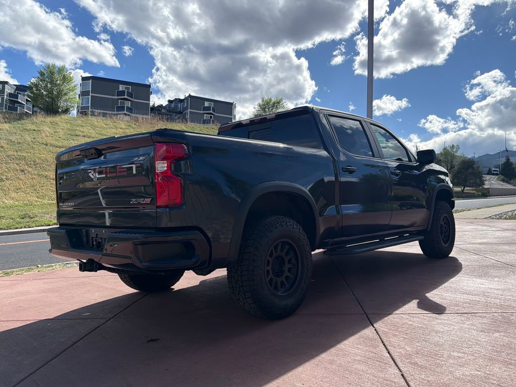 Used 2022 Chevrolet Silverado 1500 ZR2 w/ Technology Package image 7