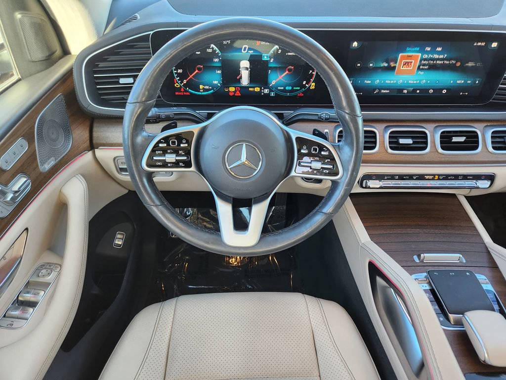 Used 2020 Mercedes-Benz GLS 450 4MATIC image 25