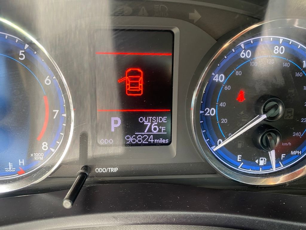 Used 2019 Toyota Corolla LE image 33