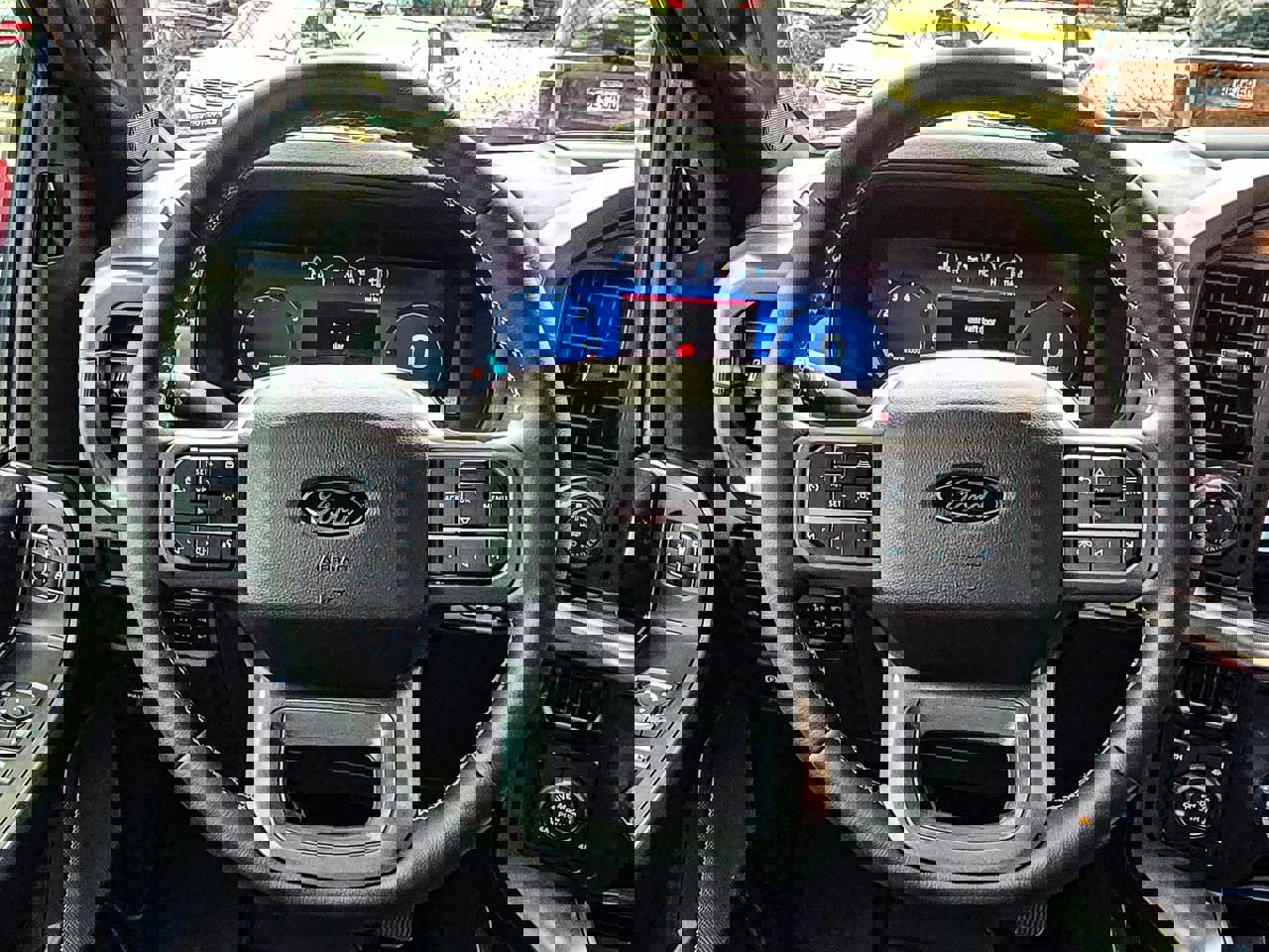 Used 2025 Ford F150 Lariat w/ Equipment Group 501A Mid AWD/4WD image 34