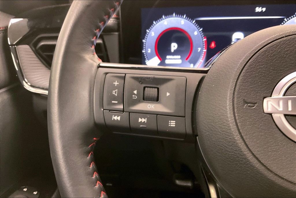 Used 2025 Nissan Kicks SR AWD/4WD image 18