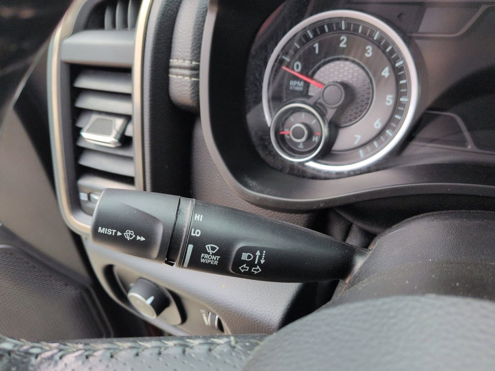 Used 2020 RAM 1500 Sport w/ Level 2 Equipment Goup w/2_L image 28