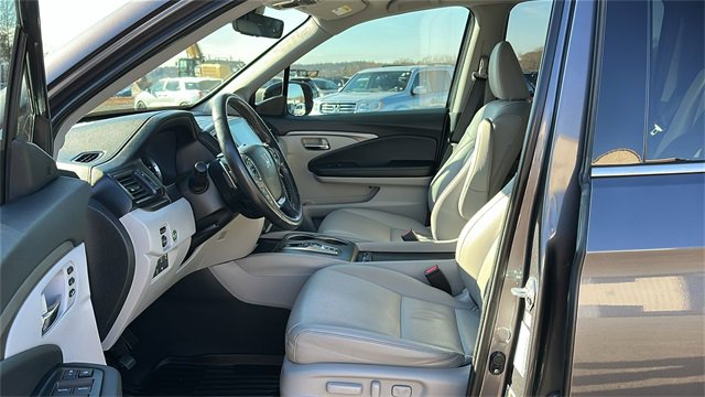 Used 2023 Honda Ridgeline RTL-E image 9