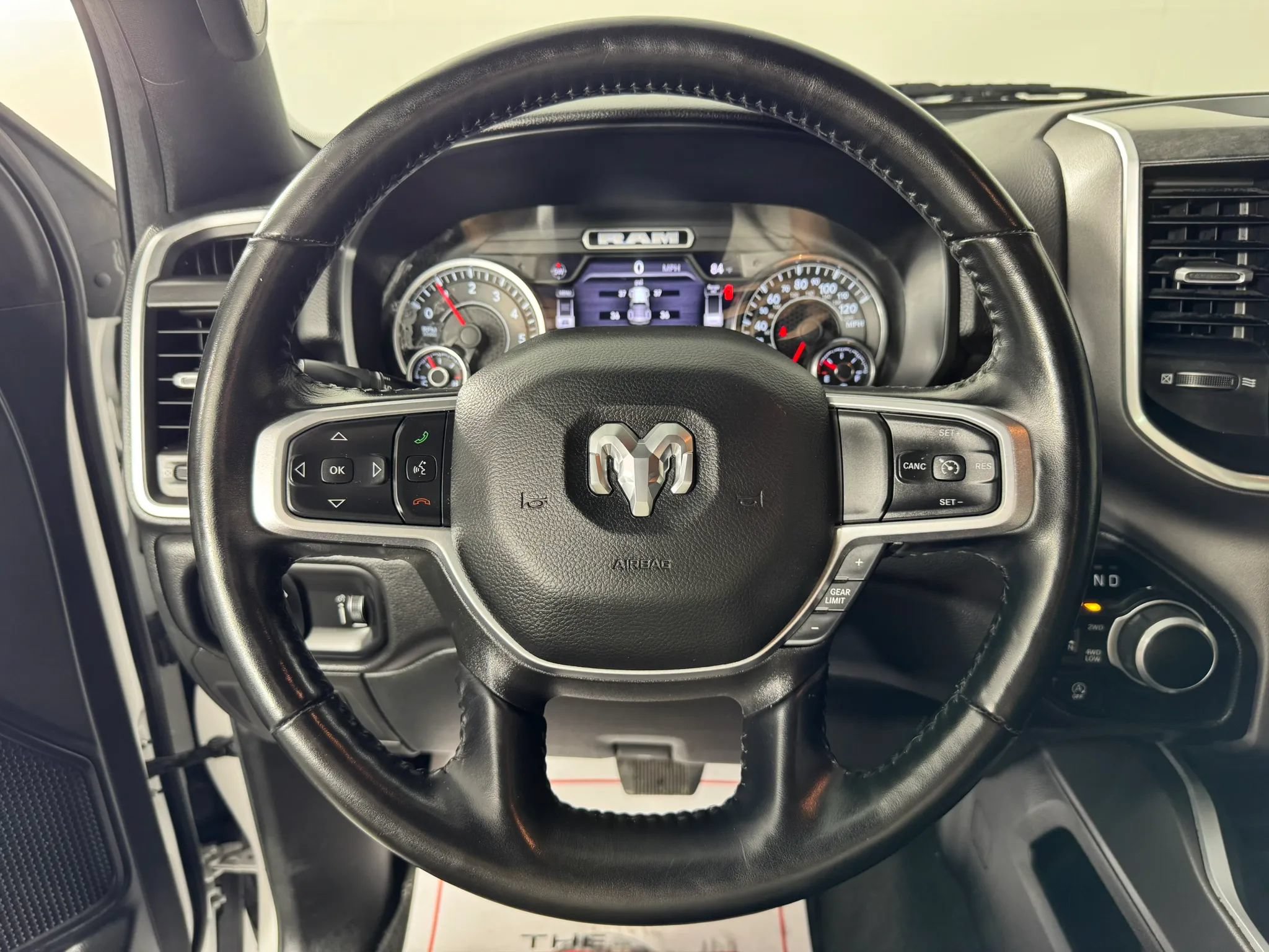 Used 2022 RAM 1500 Big Horn AWD/4WD image 13