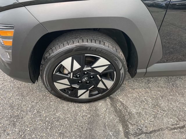 Certified 2024 Hyundai Kona SEL AWD/4WD image 10