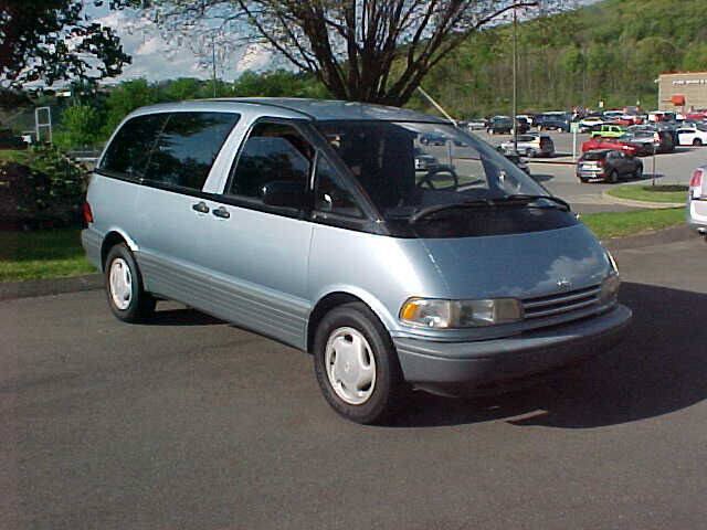 Used 1991 Toyota Previa LE RWD image 28