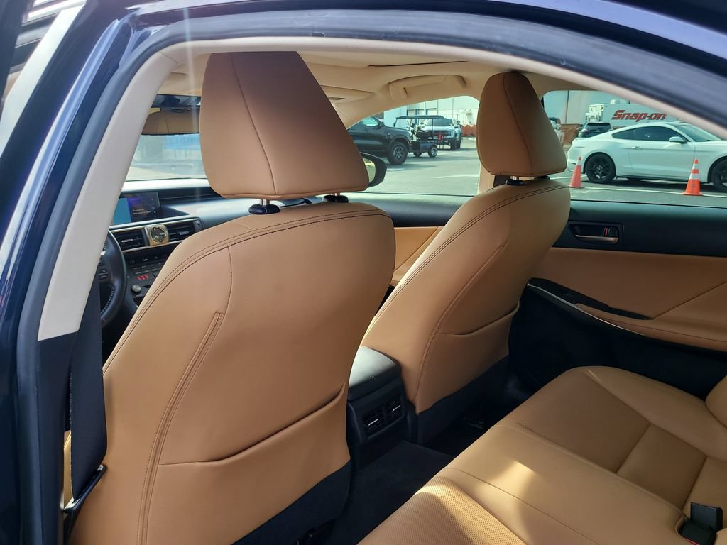 Used 2019 Lexus IS 300 AWD w/ Navigation Package image 9