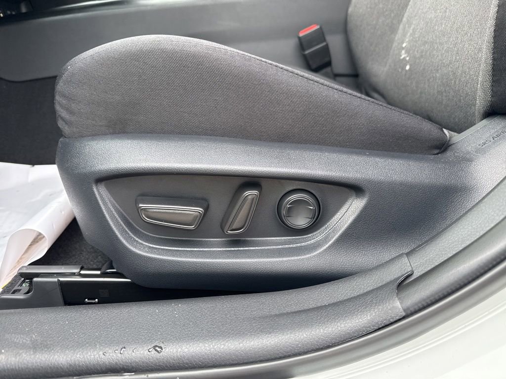 Used 2026 Toyota Camry LE w/ Convenience Package image 27