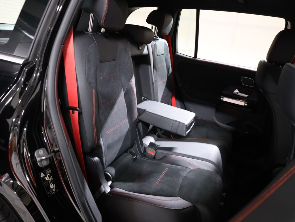 Certified 2025 Mercedes-Benz GLB 35 AMG 4MATIC image 54