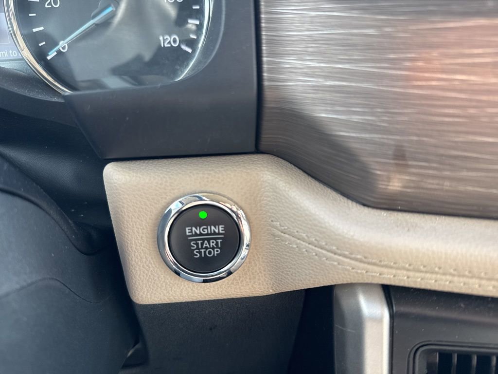 Used 2024 Ford Expedition Limited image 21