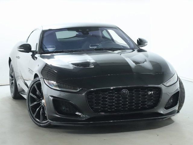 Used 2024 Jaguar F-TYPE R image 2