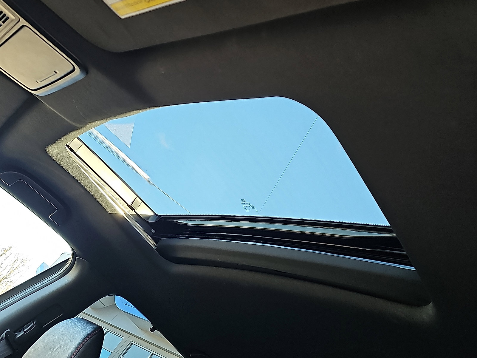 Used 2024 Honda Passport Black Edition image 15