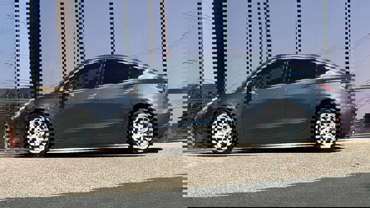 Used 2019 Tesla Model 3 Long Range image 5