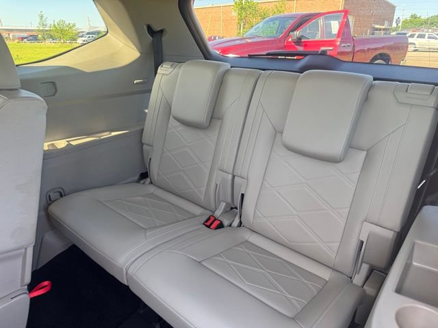 Used 2025 Volkswagen Atlas SE FWD image 14