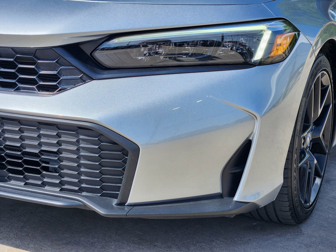 Certified 2025 Honda Civic Sport image 9