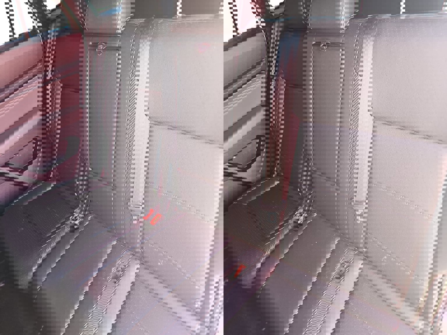 Used 2021 Volkswagen Atlas Cross Sport SE w/ Panoramic Sunroof Package image 16