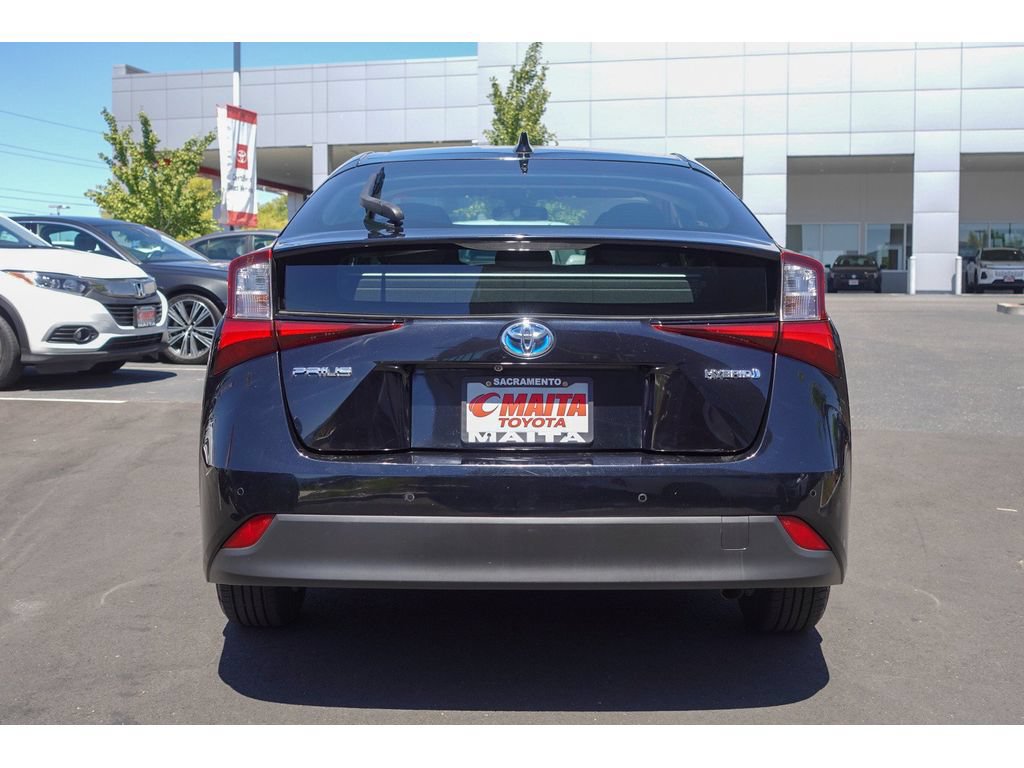 Certified 2022 Toyota Prius LE FWD image 7