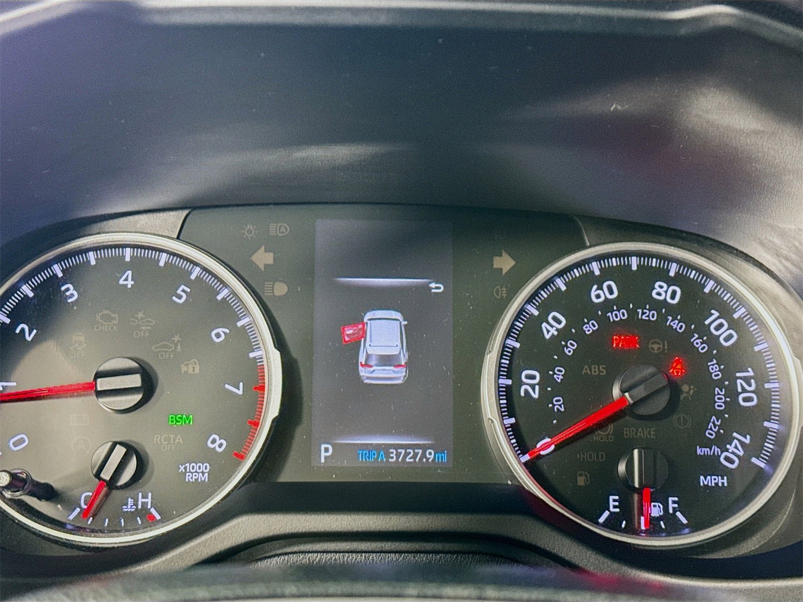 Used 2019 Toyota RAV4 XLE Premium image 10