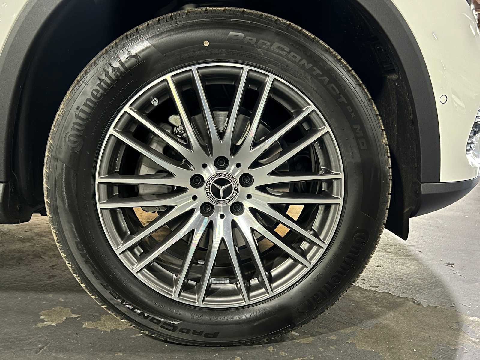 New 2025 Mercedes-Benz GLC 300 4MATIC image 9