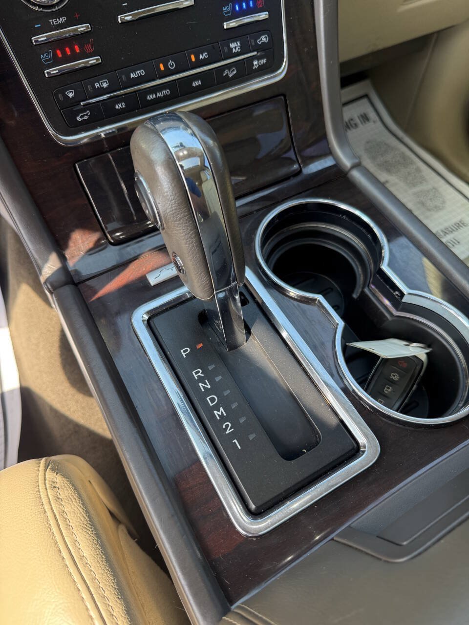 Used 2016 Lincoln Navigator Reserve AWD/4WD image 20