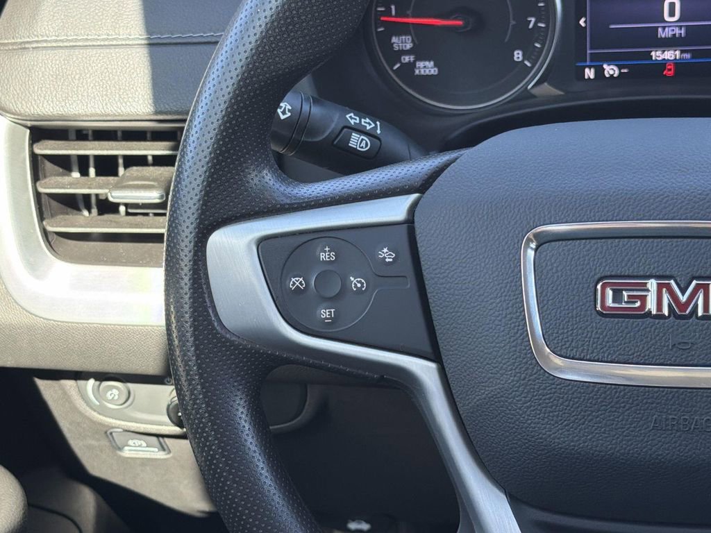 Used 2023 GMC Terrain SLE w/ Elevation Edition image 8