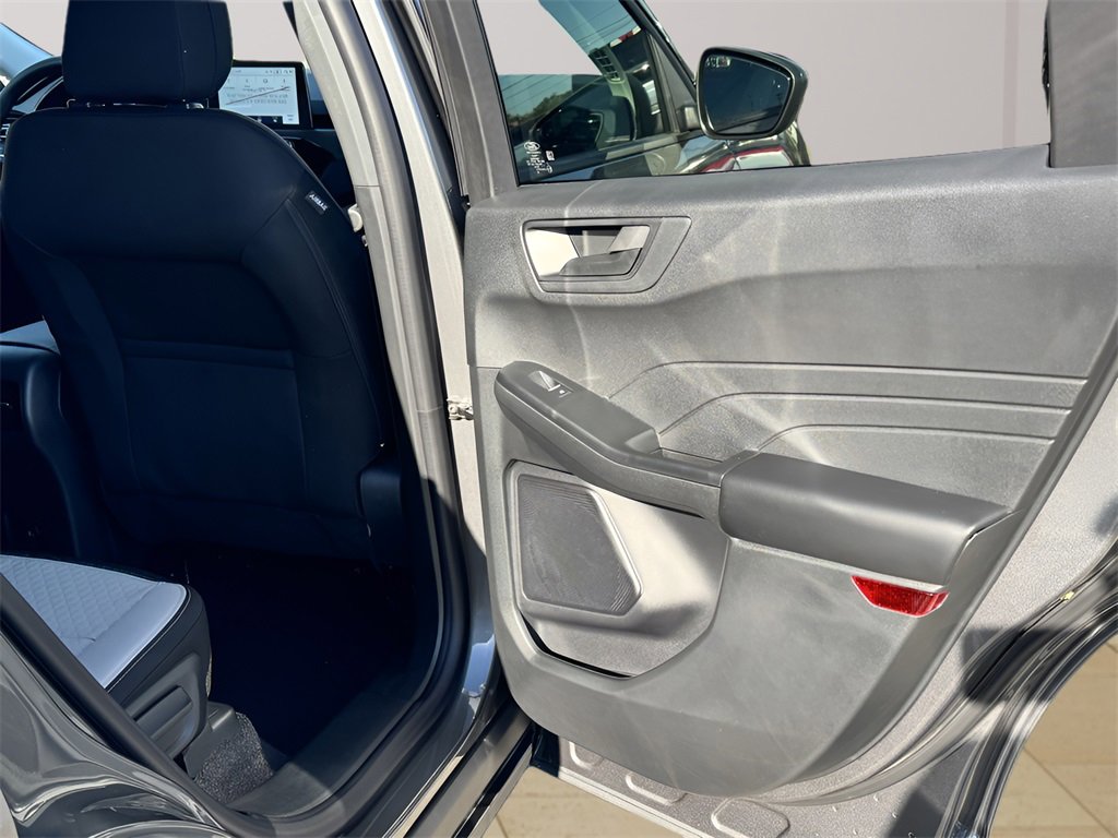 New 2026 Ford Escape Active image 27