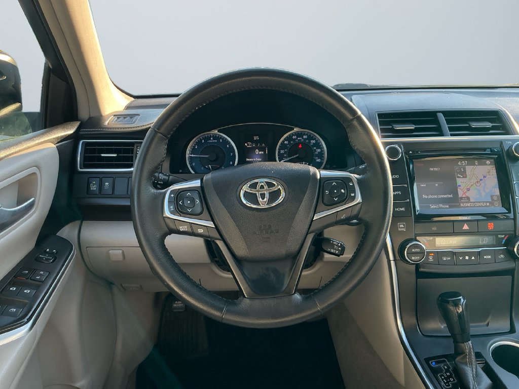 Used 2017 Toyota Camry XLE w/ Moonroof Package FWD image 13