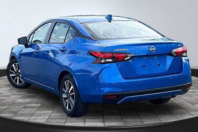Used 2024 Nissan Versa SV FWD image 2