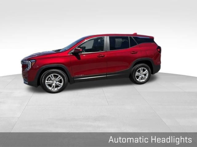 Used 2024 GMC Terrain SLE FWD image 7