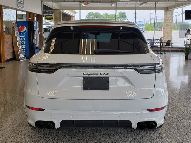 Used 2023 Porsche Cayenne GTS AWD/4WD image 3