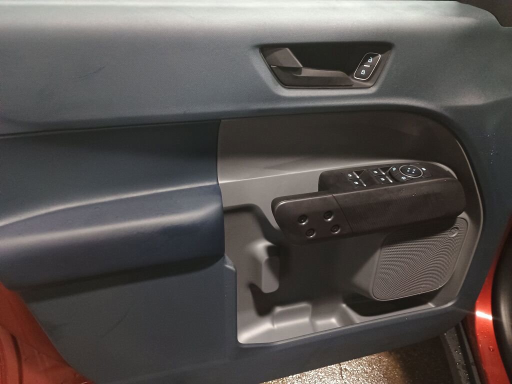 New 2025 Ford Maverick XLT w/ Black Appearance Package image 10