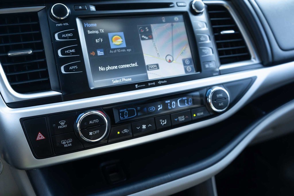 Used 2018 Toyota Highlander XLE image 20