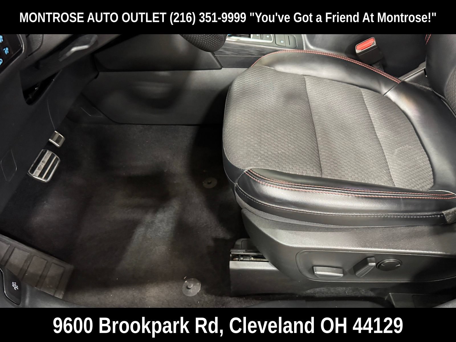 Used 2023 Ford Escape ST-Line w/ Equipment Group 301A FWD image 16