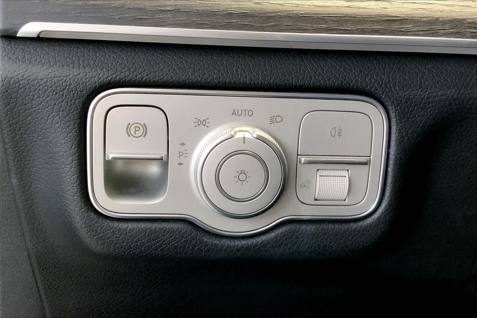 Used 2023 Mercedes-Benz GLE 350 4MATIC image 34