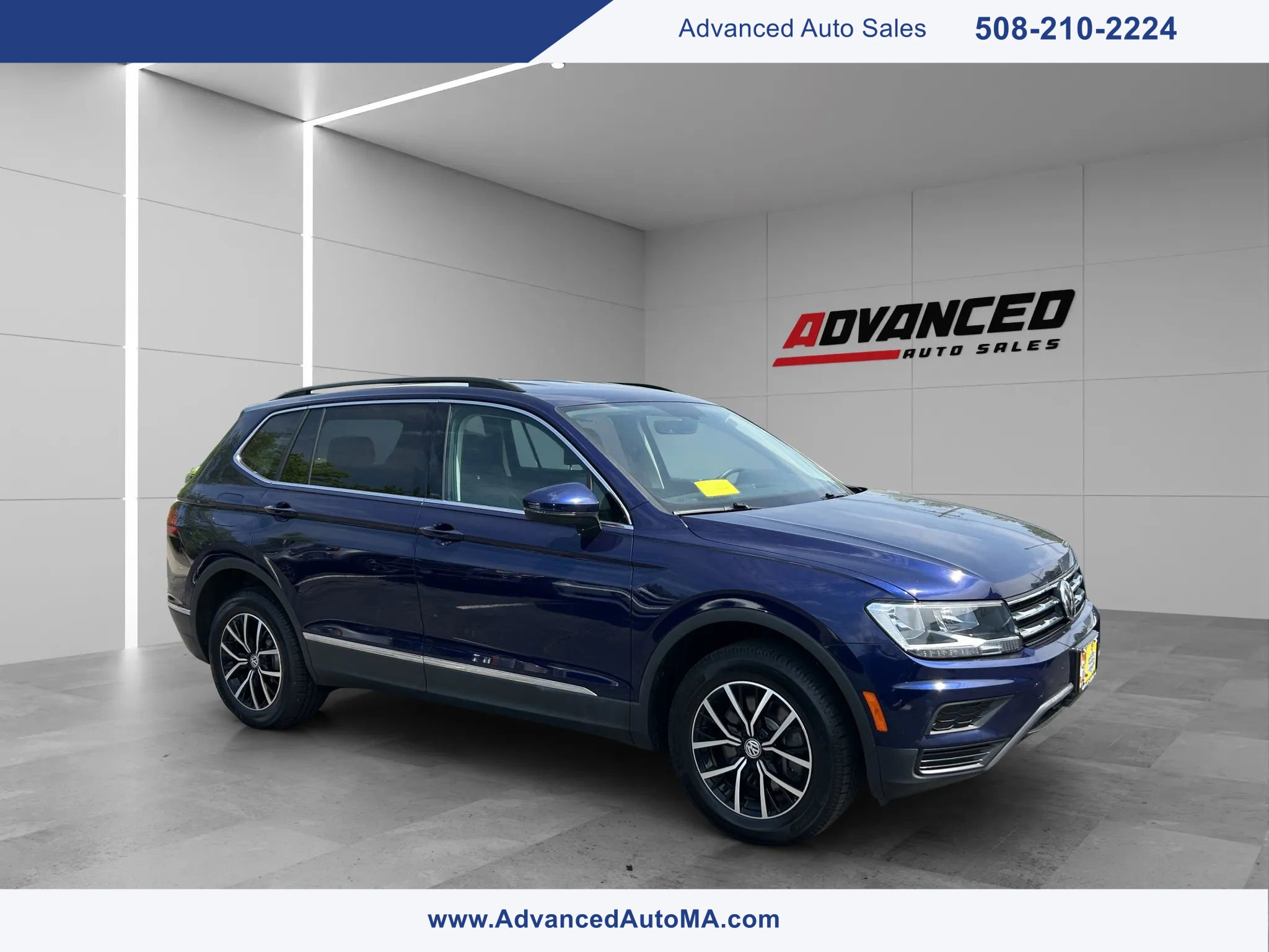 Used 2021 Volkswagen Tiguan SE image 1