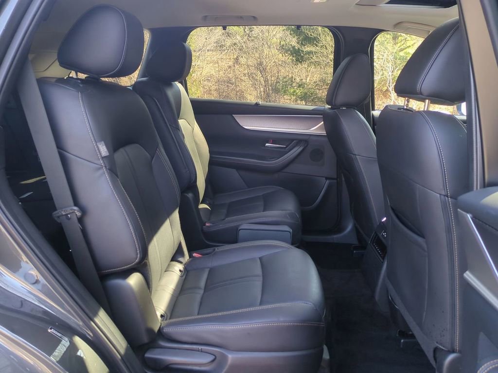 Used 2024 MAZDA CX-90 Plug-In Hybrid w/ Preferred image 28