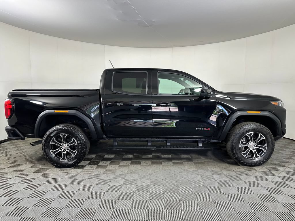 Used 2024 GMC Canyon AT4 w/ Technology Package AWD/4WD image 6