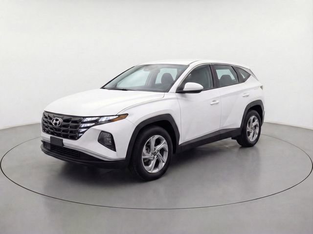Used 2024 Hyundai Tucson SE image 1