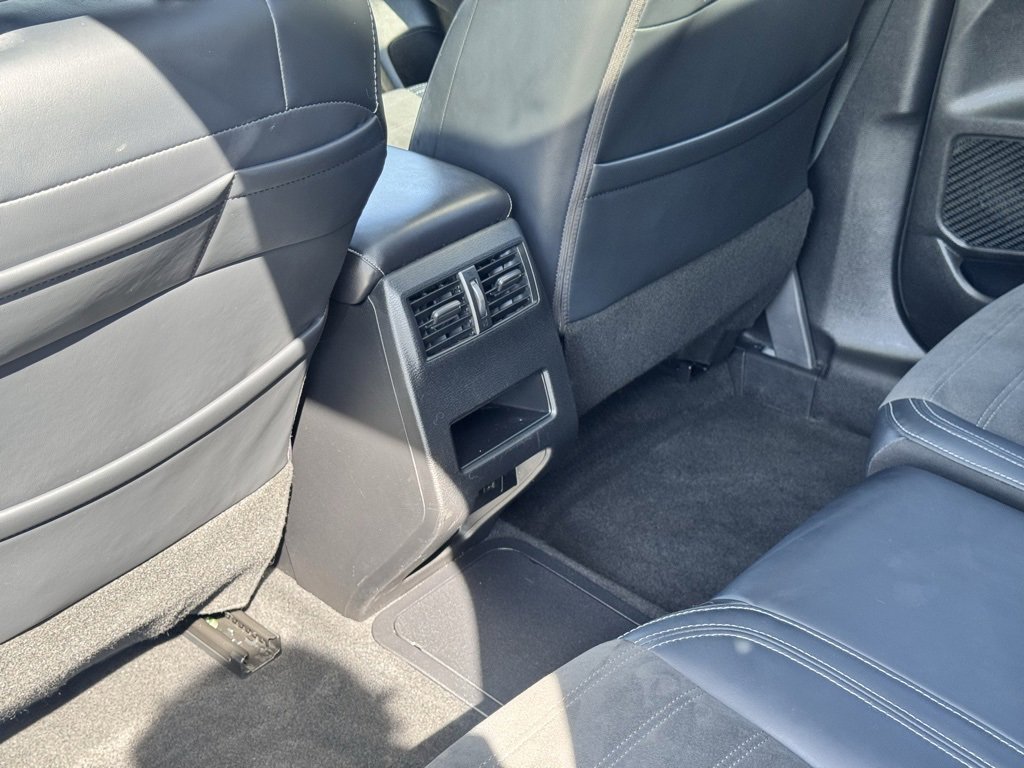 Used 2023 Mitsubishi Outlander 4WD image 22