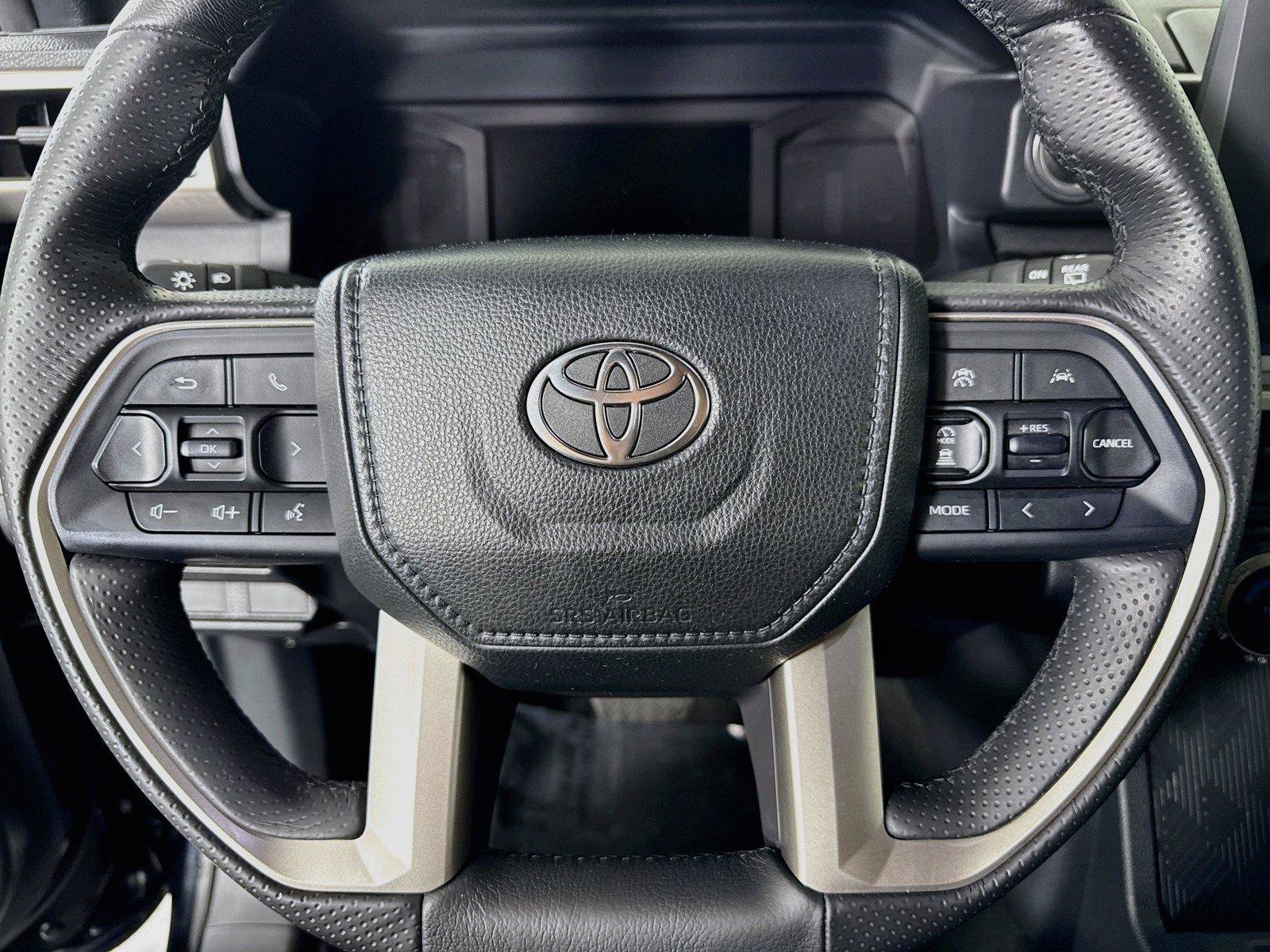 Certified 2025 Toyota 4Runner SR5 AWD/4WD image 15